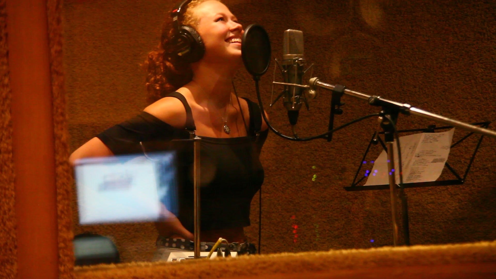 Anasta in Studio